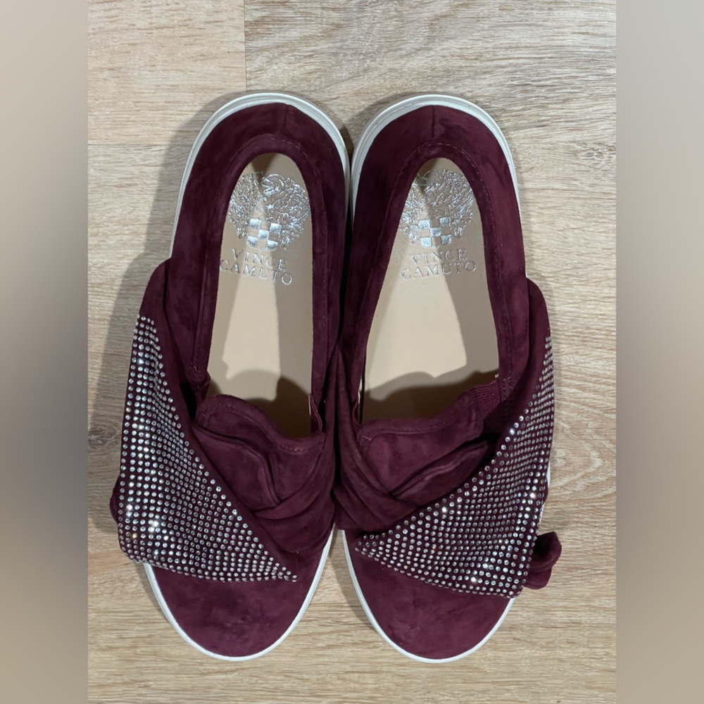 NEW Vince Camuto Burgundy Barita Suede SlipOn Studded Sneaker Size 7.5 - Picture 4 of 9